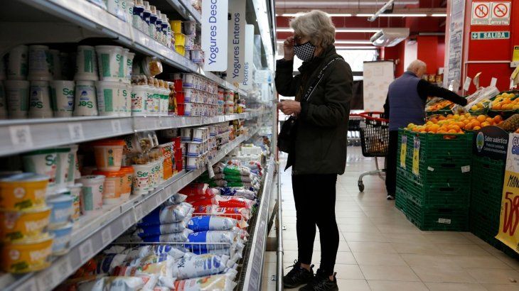 La canasta básica subió 40% en 2021: una familia necesitó para no ser pobre, más de $76.000