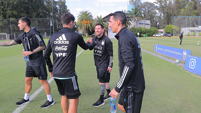 Selección: Messi trabajó normal y se perfila para ser titular ante Venezuela