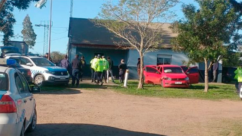 Cinematográfica persecución en el departamento Federación, detienen un auto con gran cantidad de droga