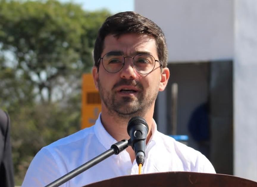 El intendente de nuestra ciudad, Bruno Sarubi, se mostró conforme con la decisión del vocal Elvio Garzón, revocando la sentencia del Juez Caraballo