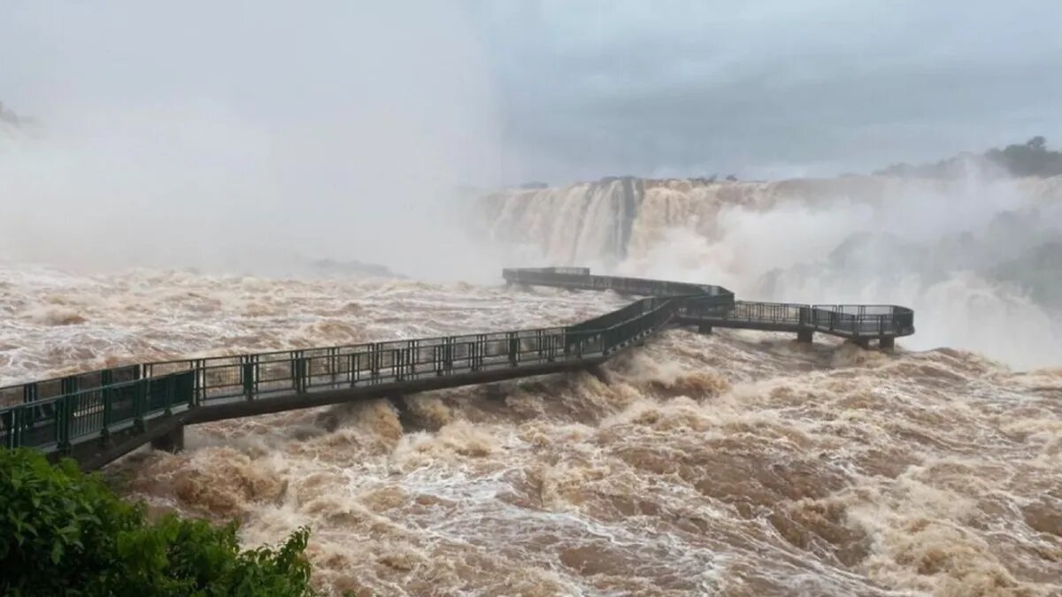 Las cataratas vuelven a rugir con toda su fuerza